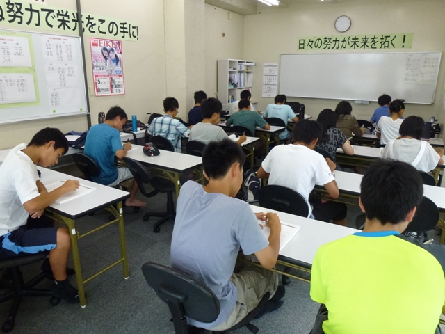 夏期講習　頑張ってます！