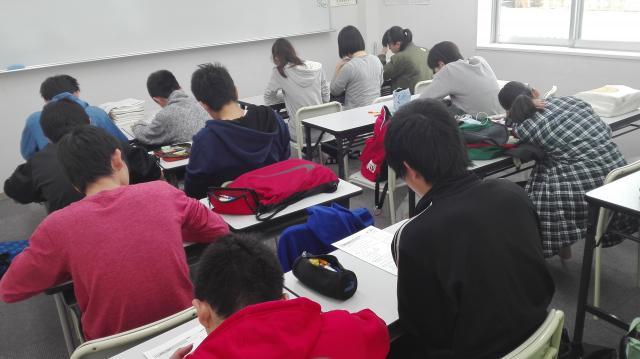 菰野中学校来週は期末テスト