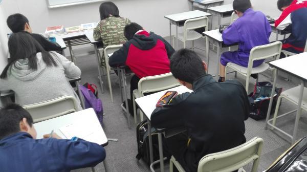 授業のはじめは単語テスト