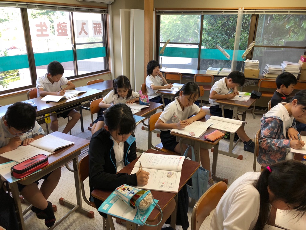小学生、英語学習の重要性高まる
