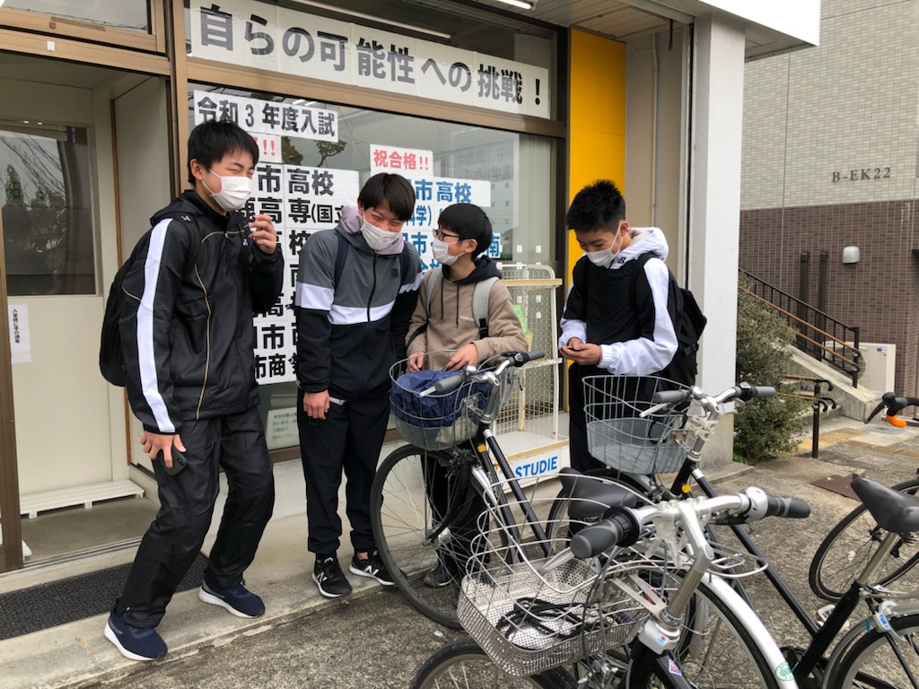 学年末対策授業中！