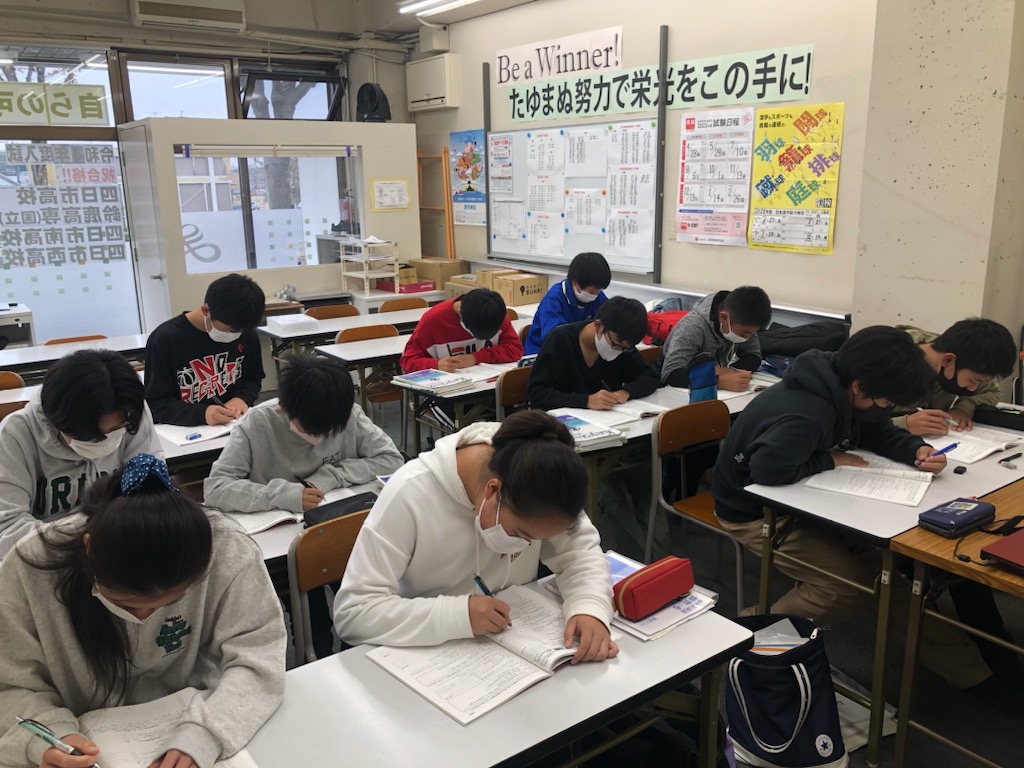 二学期末テスト対策授業実施中！