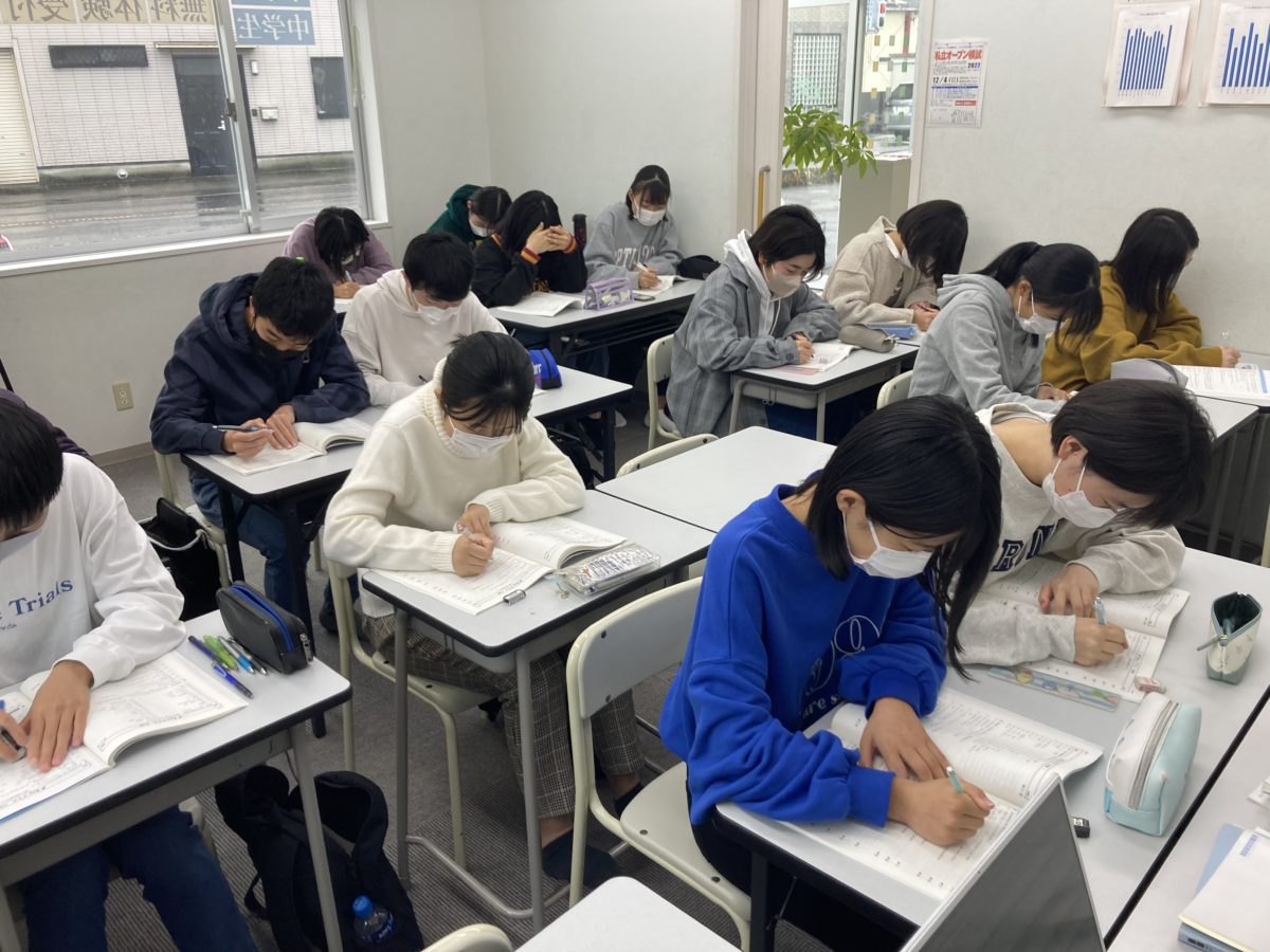 2学期期末テスト対策授業！！スタディー菰野校