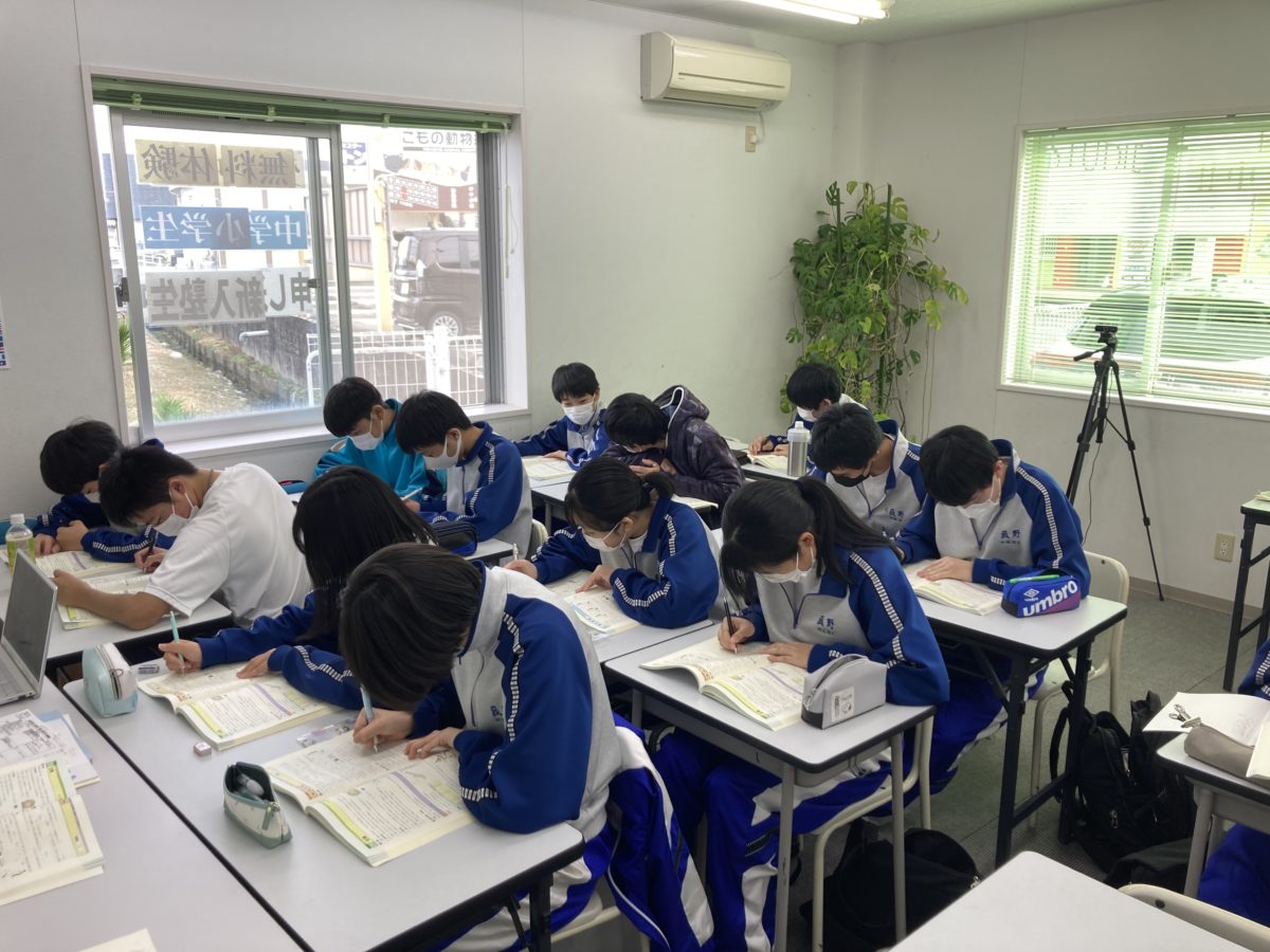 2学期期末テスト対策授業最終日！！スタディー菰野校