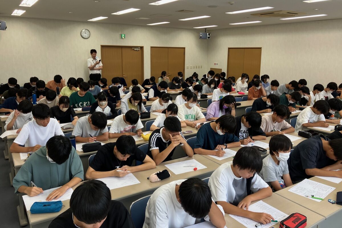 ～スタディー四日市駅前校～　★勉強合宿１日目①★