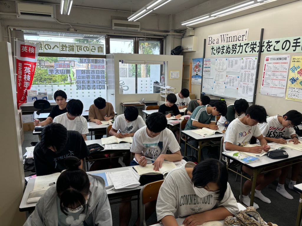 一学期末テスト対策授業実施中！（スタディー川島校）